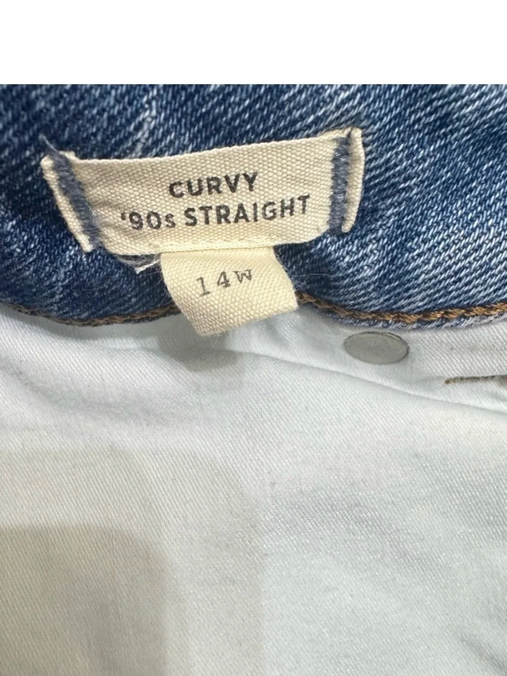 Madewell Curvy 90s Straight Leg Jeans in Light Blue Denim - Picture 10 of 12